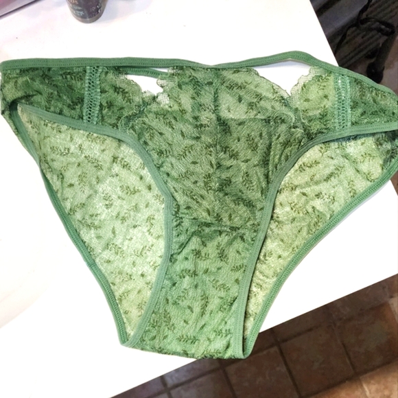 *Bo* NWT Knotty Knickers Green Lace Panties - Picture 1 of 3